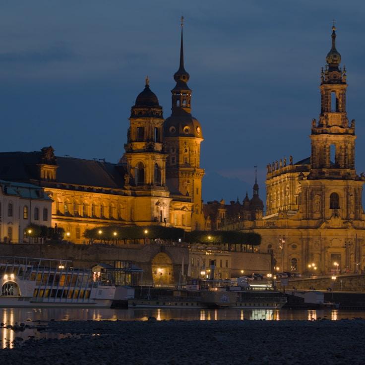 Outdoor terrace seating suitable for families in Berlin